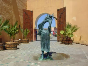 Read more about the article L’Évolution de la Sculpture Marocaine à Travers les Âges